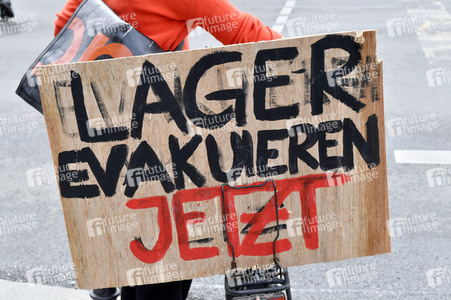 Protest gegen Flüchtlingspolitik in Berlin