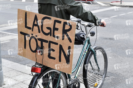 Protest gegen Flüchtlingspolitik in Berlin