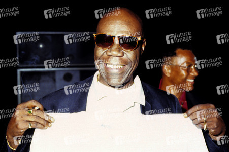 Pressekonferenz mit Manu Dibango in London