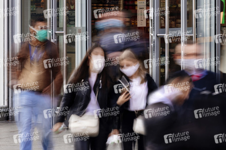 Symbolfoto Mindestabstand