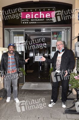Fototermin mit Simon Pearce und Moses Wolff in München