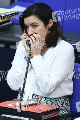 Aktuelle Stunde und Befragung der Bundesregierung in Berlin