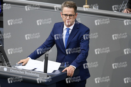 Aktuelle Stunde und Befragung der Bundesregierung in Berlin