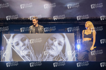 Autokino Konzert von Glaperlenspiel in Friedrichshafen