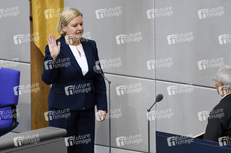 Vereidigung von Eva Högl in Berlin