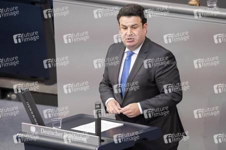 164. Sitzung des Deutschen Bundestages in Berlin