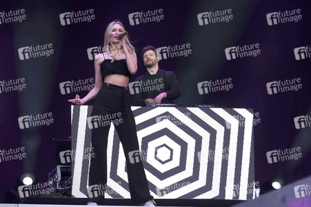 Autokultur-Konzert von Glasperlenspiel in Hannover