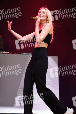 Autokultur-Konzert von Glasperlenspiel in Hannover