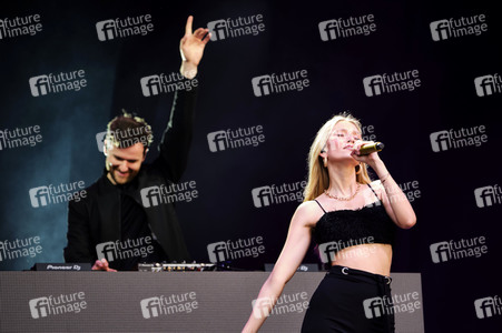 Autokultur-Konzert von Glasperlenspiel in Hannover