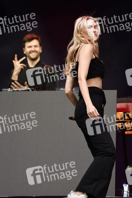 Autokultur-Konzert von Glasperlenspiel in Hannover