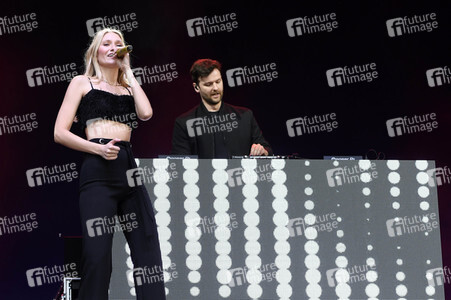 Autokultur-Konzert von Glasperlenspiel in Hannover