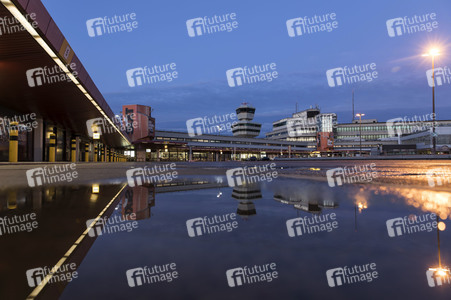 Symbolfoto Flughafen Tegel
