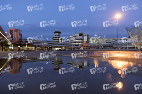 Symbolfoto Flughafen Tegel