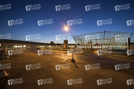 Symbolfoto Flughafen Tegel