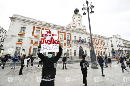 Gedenk-Kundgebung nach dem Tod von George Floyd in Madrid
