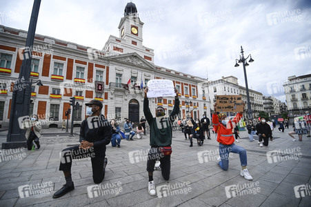 Gedenk-Kundgebung nach dem Tod von George Floyd in Madrid