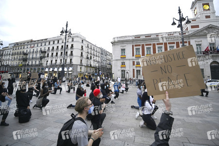 Gedenk-Kundgebung nach dem Tod von George Floyd in Madrid