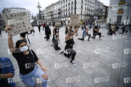 Gedenk-Kundgebung nach dem Tod von George Floyd in Madrid