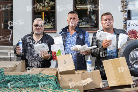 Rene Zierl bei einer Charity Aktion für Hilfsbedürftige in Hamburg