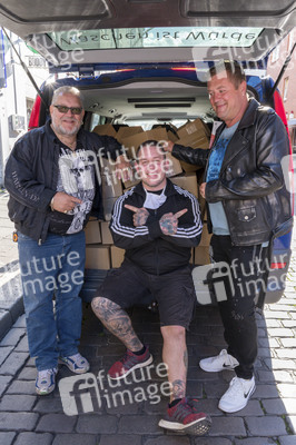 Rene Zierl bei einer Charity Aktion für Hilfsbedürftige in Hamburg