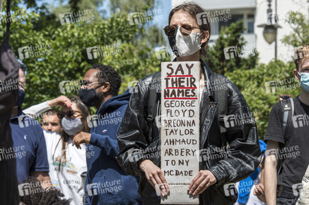 Gedenk-Demonstration zum Mord an George Floyd