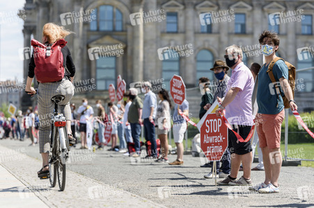 Protest gegen eine Abwrackprämie in Berlin