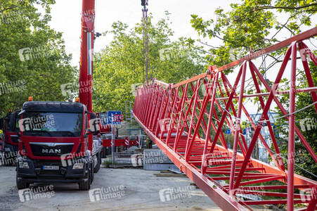 Symbolfoto Kran-Abbau