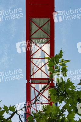 Symbolfoto Kran-Abbau