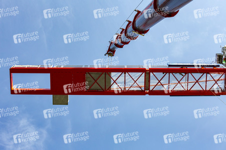 Symbolfoto Kran-Abbau