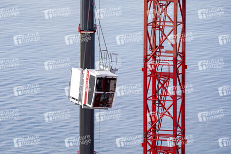 Symbolfoto Kran-Abbau