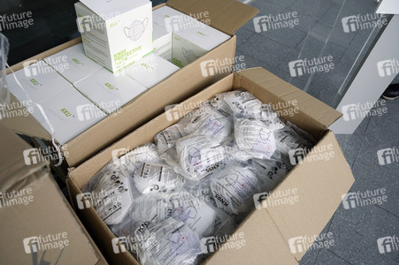 Besuch im Landeslager für Schutzausrüstung in Düsseldorf