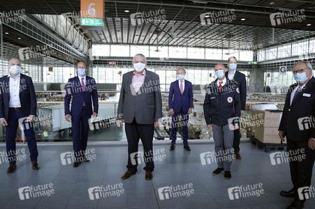 Besuch im Landeslager für Schutzausrüstung in Düsseldorf