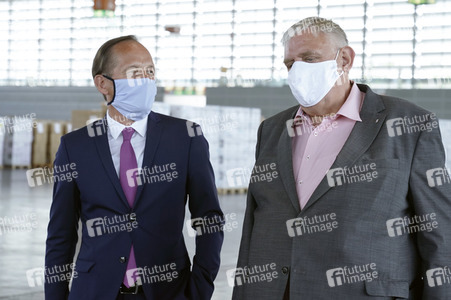 Besuch im Landeslager für Schutzausrüstung in Düsseldorf