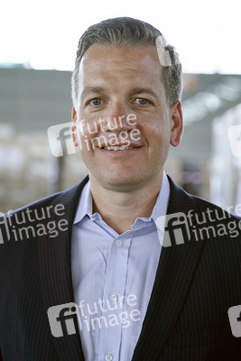 Besuch im Landeslager für Schutzausrüstung in Düsseldorf