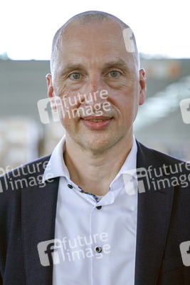 Besuch im Landeslager für Schutzausrüstung in Düsseldorf