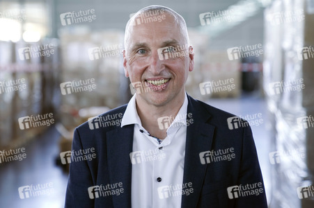 Besuch im Landeslager für Schutzausrüstung in Düsseldorf