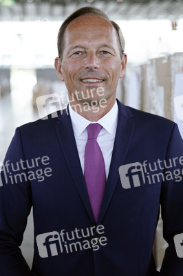 Besuch im Landeslager für Schutzausrüstung in Düsseldorf