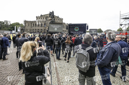 Demonstration 'Ohne uns ist Stille' in Dresden