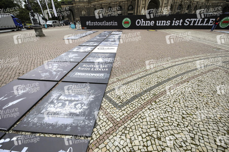 Demonstration 'Ohne uns ist Stille' in Dresden