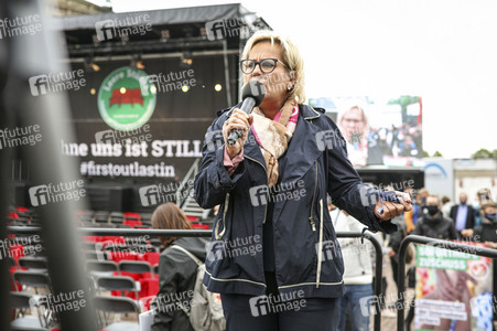 Demonstration 'Ohne uns ist Stille' in Dresden