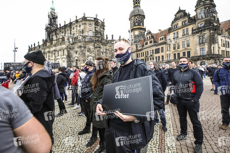 Demonstration 'Ohne uns ist Stille' in Dresden