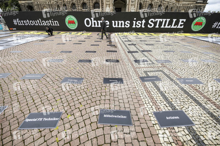 Demonstration 'Ohne uns ist Stille' in Dresden