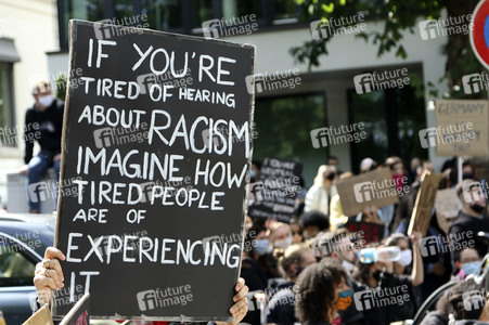 Demonstration 'Justice for Floyd - Stop killing blacks' in Hamburg