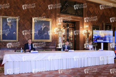 Pressekonferenz zum Hamburger Verfassungsschutzbericht 2019 in Hamburg