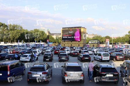 Eröffnung vom Autokino auf dem Heiligengeistfeld in Hamburg