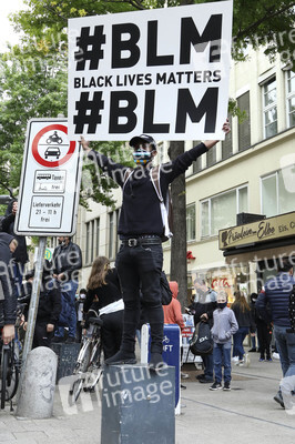 Demonstration 'Enough is Enough! - There can be no Peace without Justice!' in Hamburg