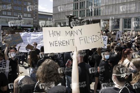 Demonstration 'Silent Demo' in Berlin