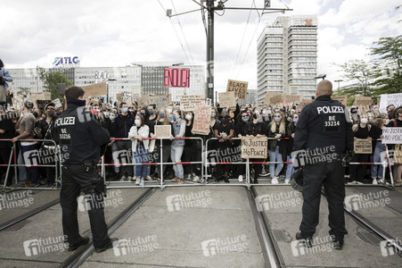 Demonstration 'Silent Demo' in Berlin