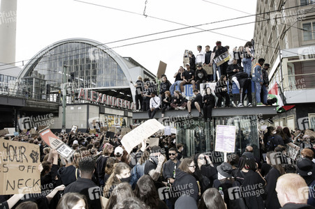 Demonstration 'Silent Demo' in Berlin