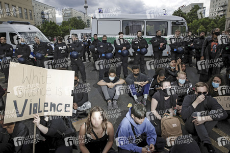 Demonstration 'Silent Demo' in Berlin